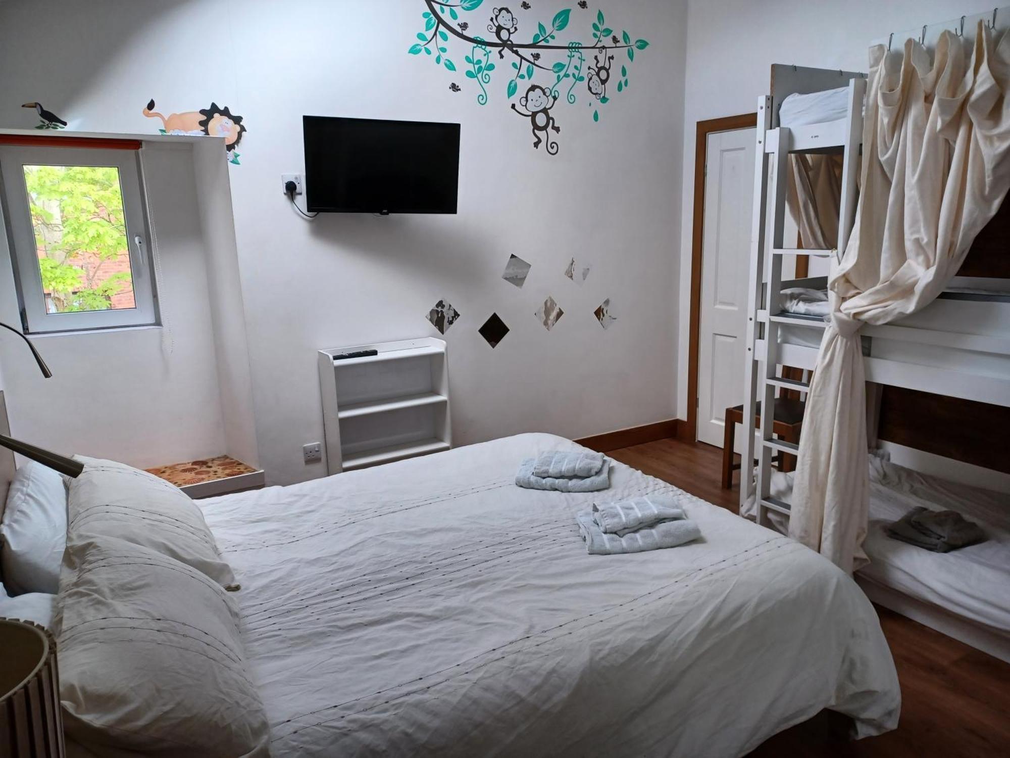 Voyage Hostel - Ensuite Family Rooms With Shared Kitchen Douglas Exterior foto